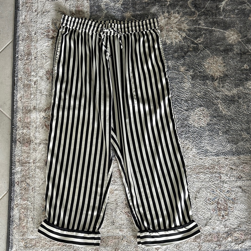 Buru Black & White Vertical Stripe Pants